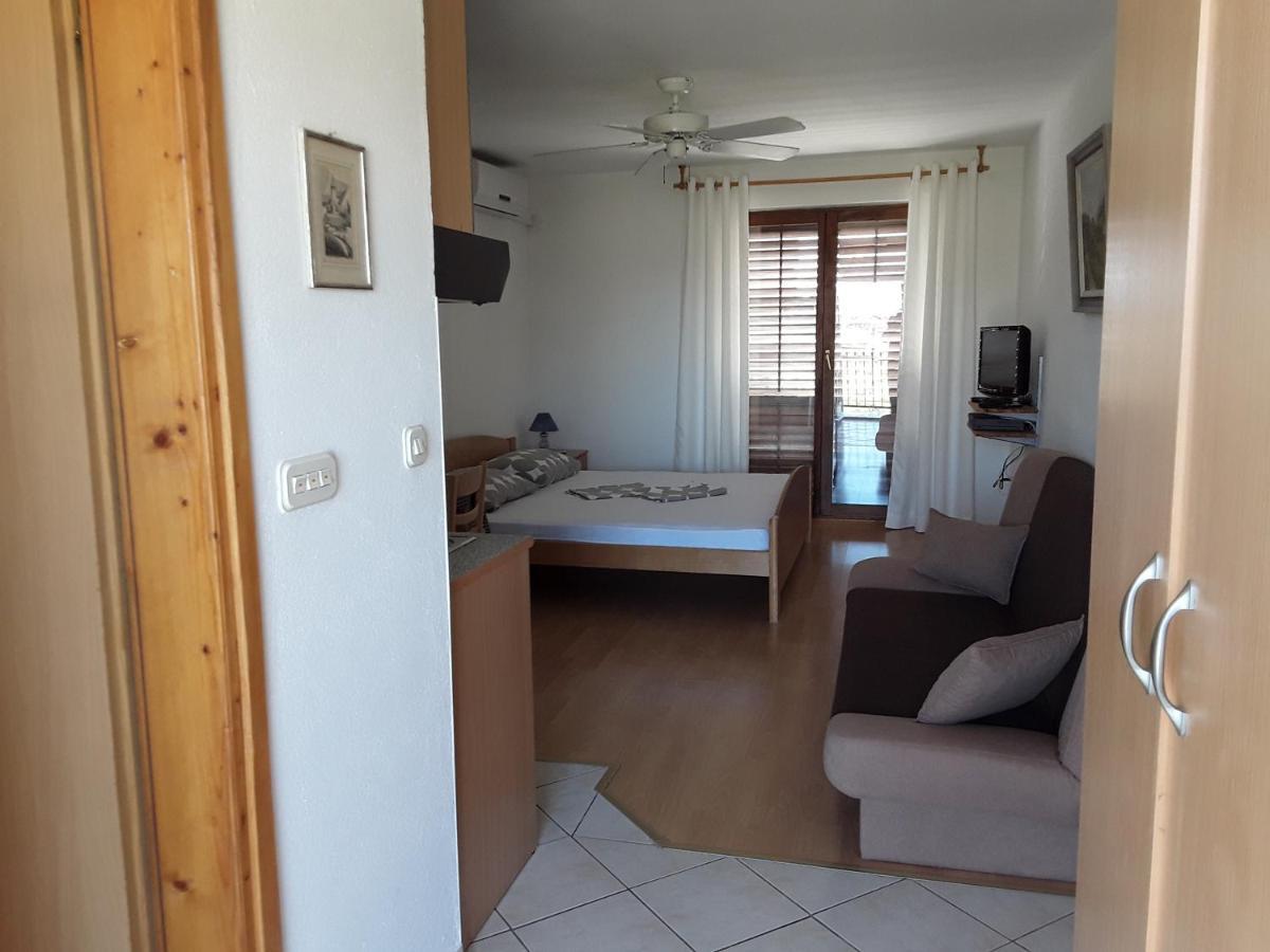 Zaton Apartmani M. Ilesh Exterior photo